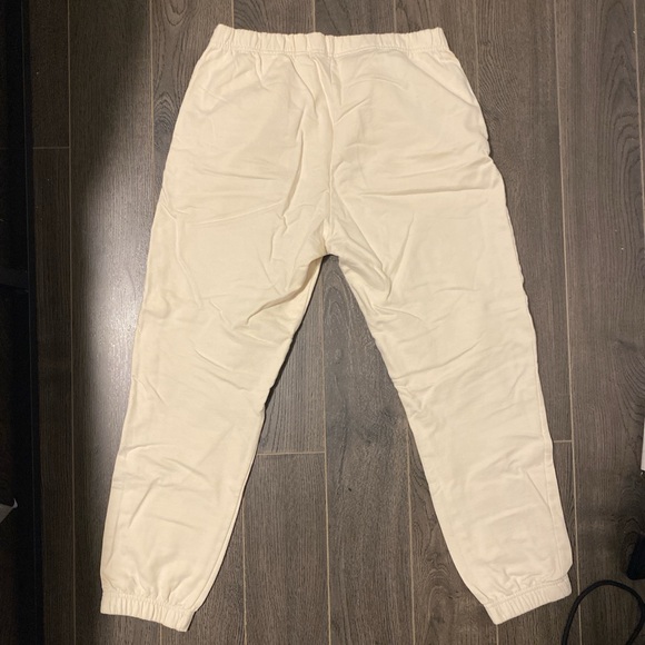 cream sweat pants - size L - Picture 2 of 3